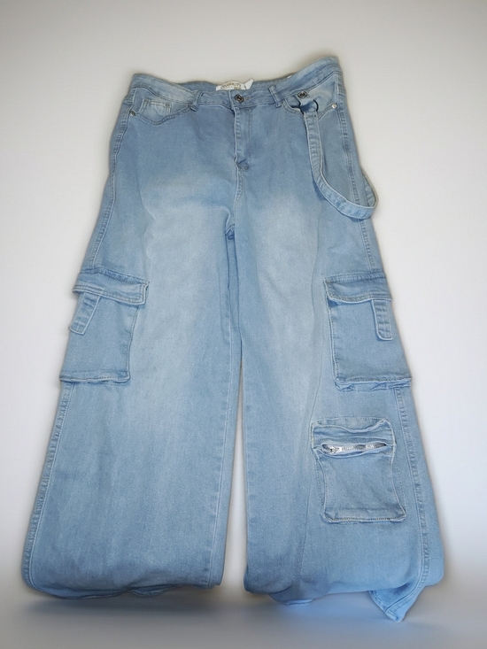 Celebrity Ace Denim - Celebrity Ace Light Wash Cargo Wide-Leg Jeans - Women